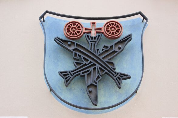 Das Wappen von Hechtsheim zeigt Hechte.