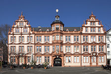 Bildergalerie Gutenbergmuseum Der Römische Kaiser Verwaltungsgebäude mit Gutenberg-Bibliothek