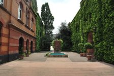 Bildergalerie Kupferbergmuseum Bacchusbrunnen in der Sektkellerei Kupferberg