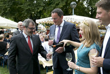 OB Michael Ebling empfing 2015 den Bürgermeister des GWC-Mitglieds Porto auf dem Weinmarkt.