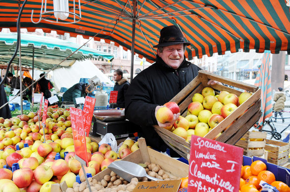 Obststand auf dem Mainzer Wochenmarkt