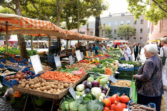 Frisches Gemüse auf dem Mainzer Wochenmarkt