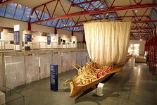 Römisches Schiff im Museum für Antike Schiffahrt